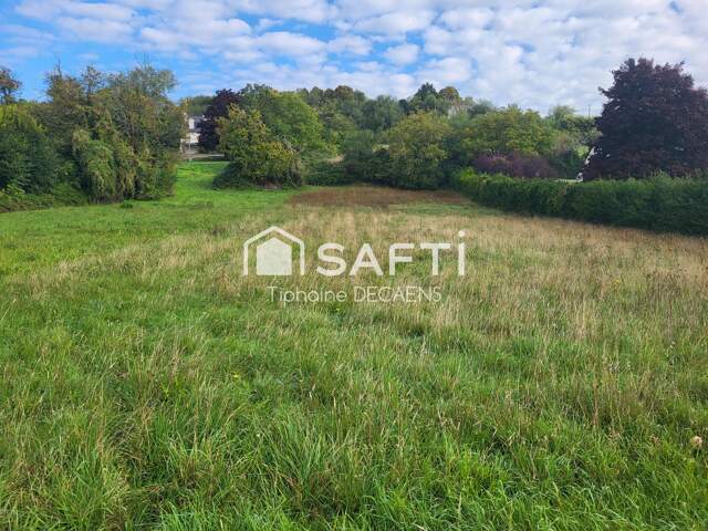 terrain constructible et borné — photo du bien