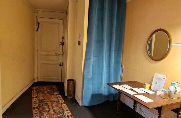 APPARTEMENT ANCIEN SAINT CLOUD MONTRETOUT — photo 5