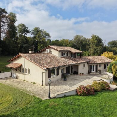 Maison 8 pièces 990000 €