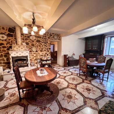 Maison 9 pièces 248000 €