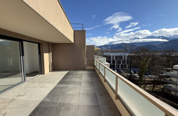 Appartement T5 de 123,69 m² + terrasse de 36 m² dernier étage — photo 2