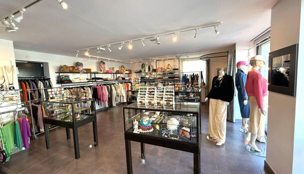 Local commercial  à vendre Saint-Ismier 38330