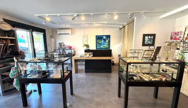 Local commercial  à vendre Saint-Ismier 38330