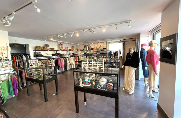Fonds de commerce de prêt-à-porter et bijoux fantaisie — photo 3