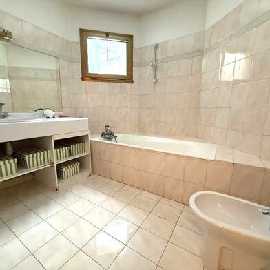 Appartement 3 pièces 245000 €