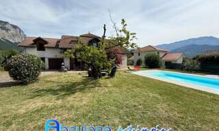 Maison 8 Pièces 175 m² à vendre à Crolles (38920)