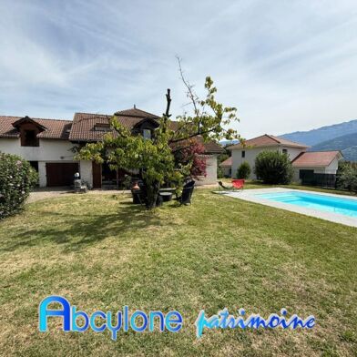 Maison 8 pièces 679000 €