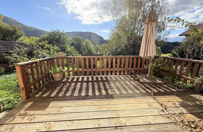 Maison de 200 m² sur un terrain de 812 m² — photo 3