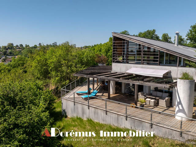 BOULIAC   villa d'architecte sur 1,9 hectare et vue panorami — photo du bien