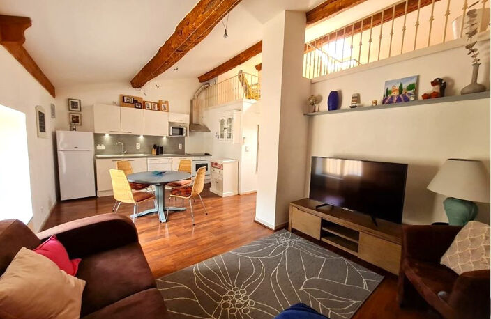 Vente Immeuble d'environ 127m2 comprenant 2 T3 + Cour + Gara — photo 2