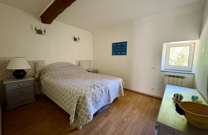 Vente Immeuble d'environ 127m2 comprenant 2 T3 + Cour + Gara — photo 5