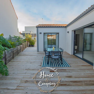 Maison 4 pièces 530400 €