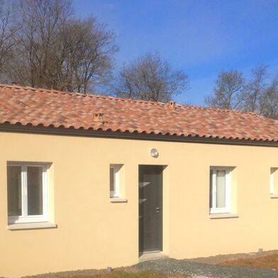 Maison 4 pièces 960 €