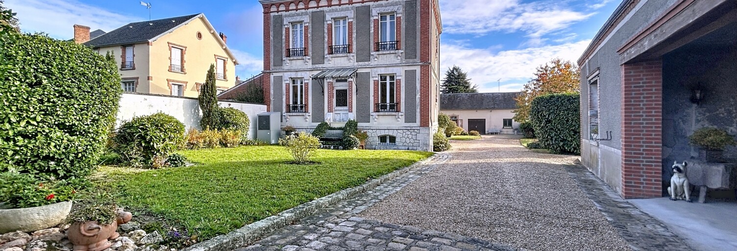 Maison 6 Pièces 173 m² à vendre à Beaune-la-Rolande (45340)