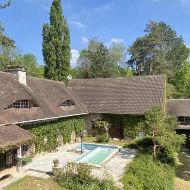 Maison 14 pièces 680000 €