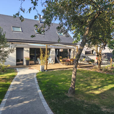 Maison 8 pièces 349900 €