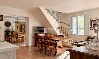 Maison 6 Pièces 205 m² à vendre à Orange (84100)