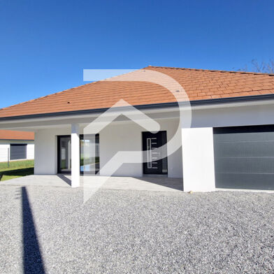 Maison 5 pièces 326400 €