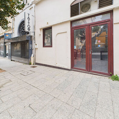 Commerce  215000 €