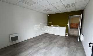 Commerce  150 m² à louer à Saint-Julien-de-Concelles (44450)