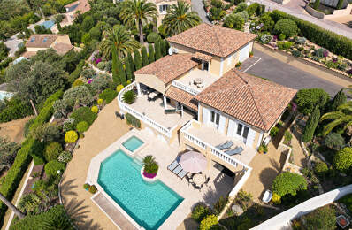 VILLA VUE MER 177M² 7 PIÈCES AVEC 4 CHAMBRES PISCINE GARAGE ET CAR PORT,  AUX ISSAMBRES — photo du bien
