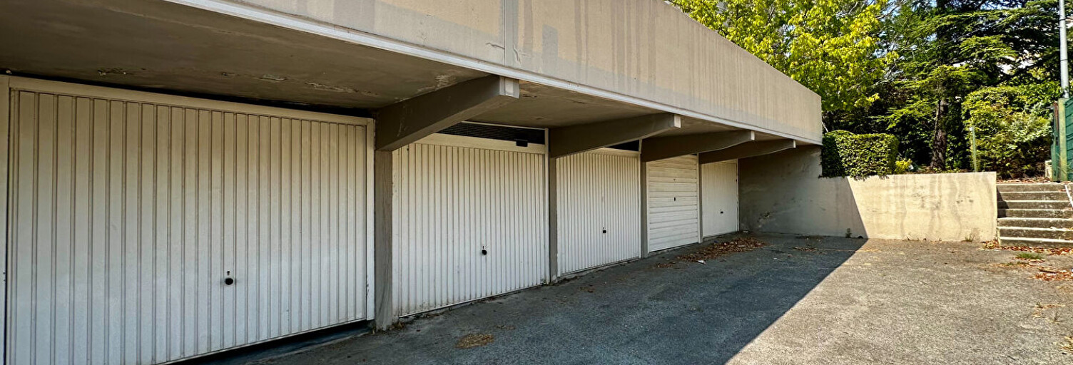 Garage  13 m² à vendre à Aix-en-Provence (13100)