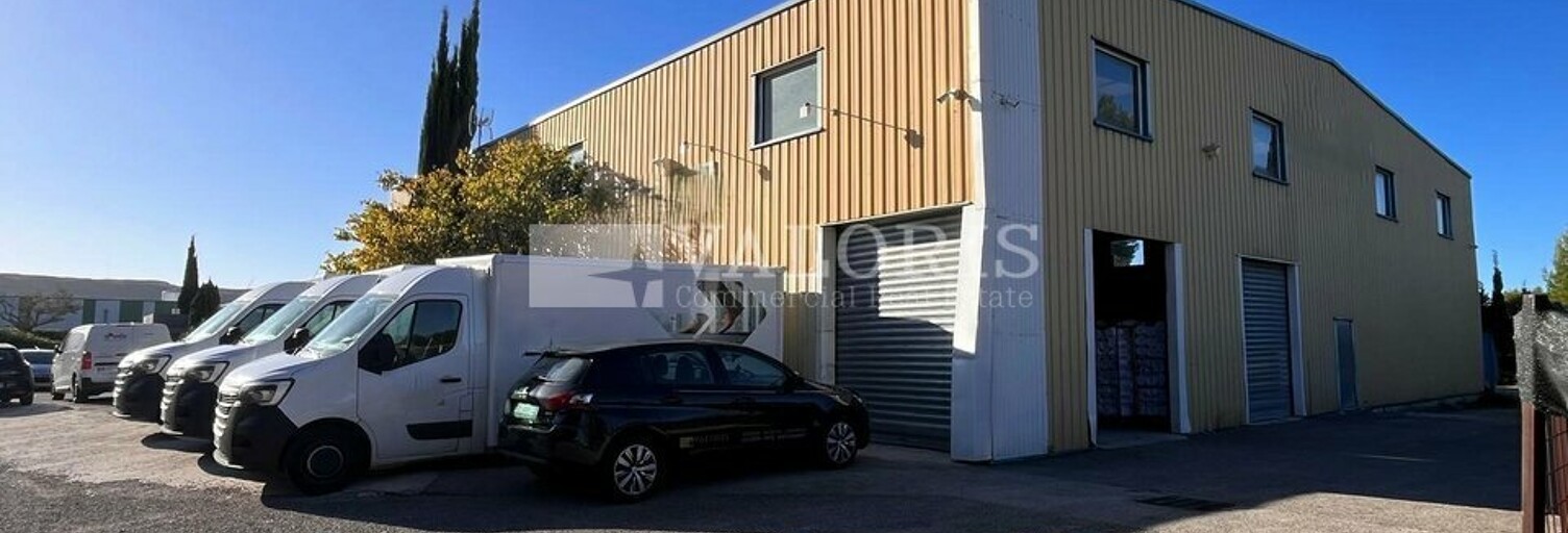 Commerce  730 m² à louer à Velaux (13880)