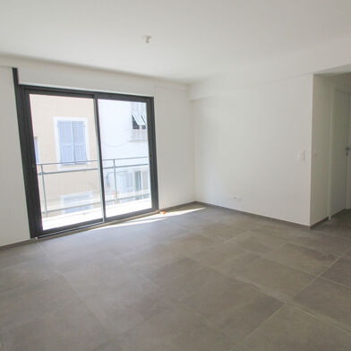 Appartement 2 pièces 840 €