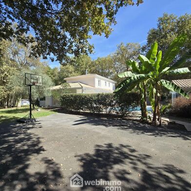 Maison 6 pièces 700000 €