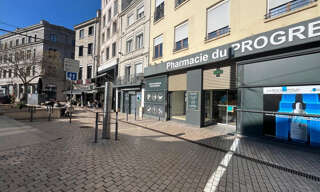 Immeuble  210 m² à vendre à Saint-Étienne (42000)