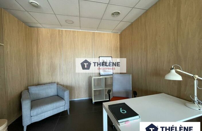 BUREAUX à LOUER — photo 2