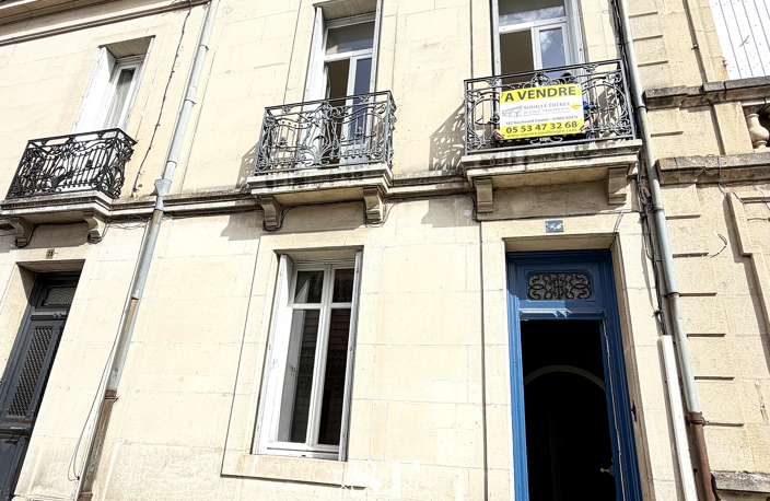 HYPER CENTRE AGEN - MAISON DE VILLE AVEC COUR — photo 2