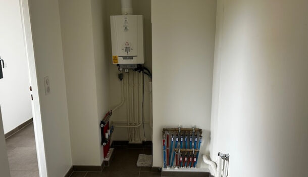 Appartement 3 pièces  à louer Montélimar 26200