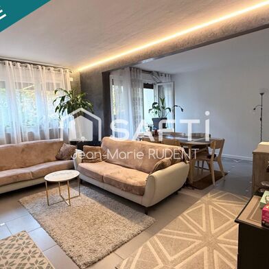 Appartement 4 pièces 250000 €