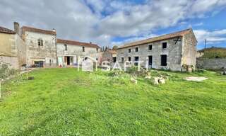 Maison 3 Pièces 118 m² à vendre à Chef-Boutonne (79110)