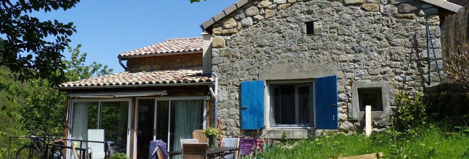 Maison 4 Pièces 154 m² à vendre à Saint-Julien-du-Gua (07190)