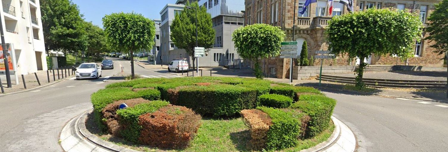 Garage  125 m² à vendre à Saint-Herblain (44800)