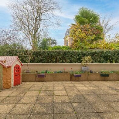 Appartement 4 pièces 265500 €