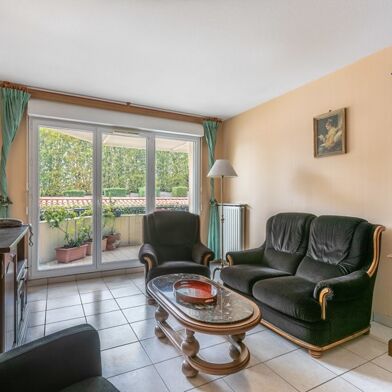 Appartement 4 pièces 298452 €