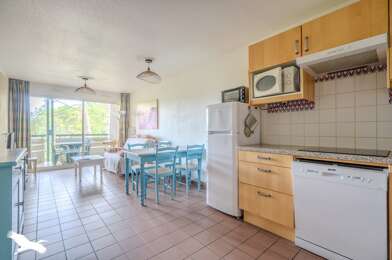 Appartement 3 pièces 234300 €