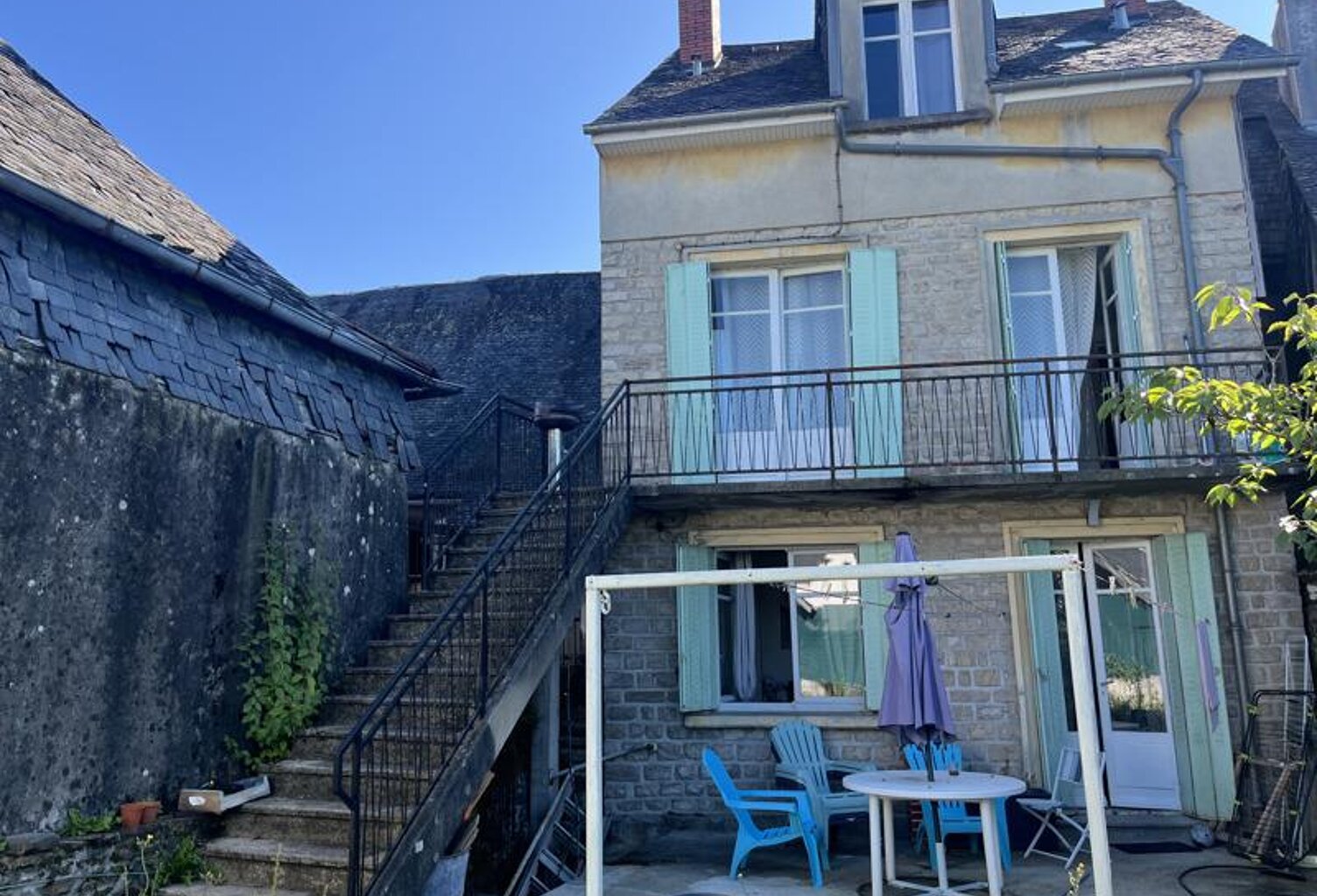 Maison de ville de 6 pièces principales — photo 1