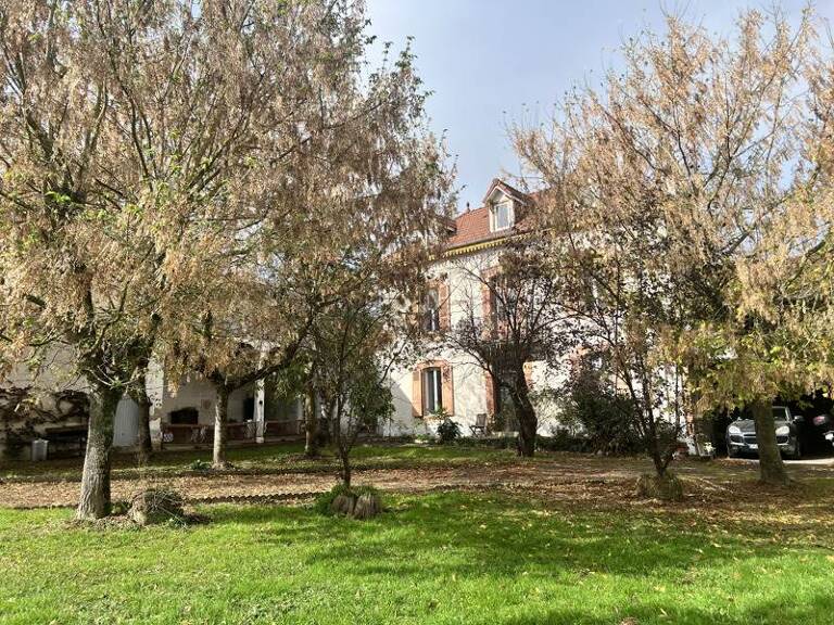 Maison en pierre de 7 pièces principales — photo 1