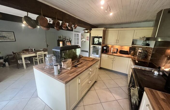 Maison en pierre de 7 pièces principales — photo 3