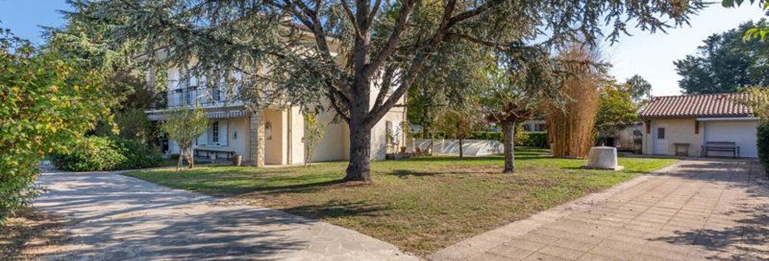 Maison 8 Pièces 207 m² à vendre à Pineuilh (33220)