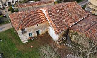 Maison 1 Pièce 90 m² à vendre à Nanteuil-en-Vallée (16700)