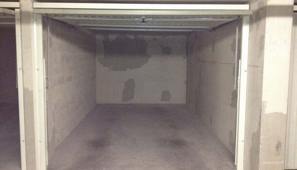 Parking  à louer Marseille 8eme 13008