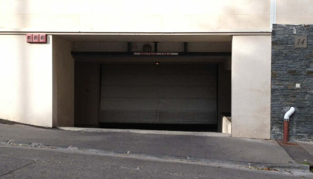 Parking  à louer Marseille 8eme 13008