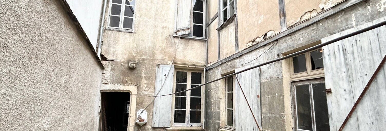 Maison 8 Pièces 202 m² à vendre à Bourges (18000)