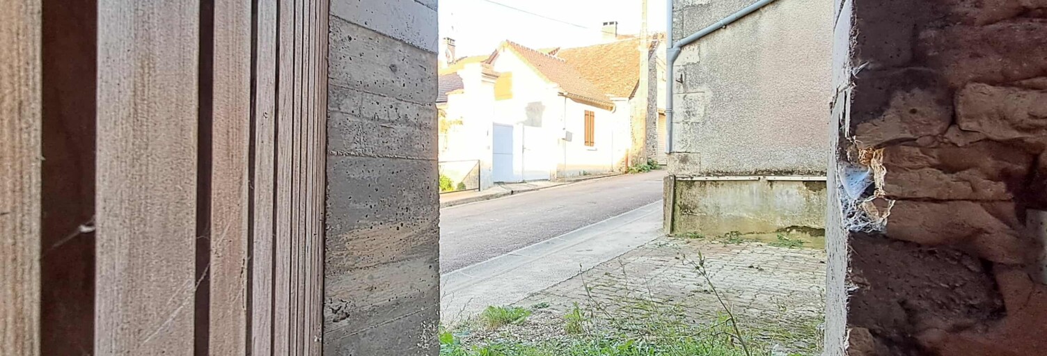 Garage  402 m² à vendre à Courgis (89800)