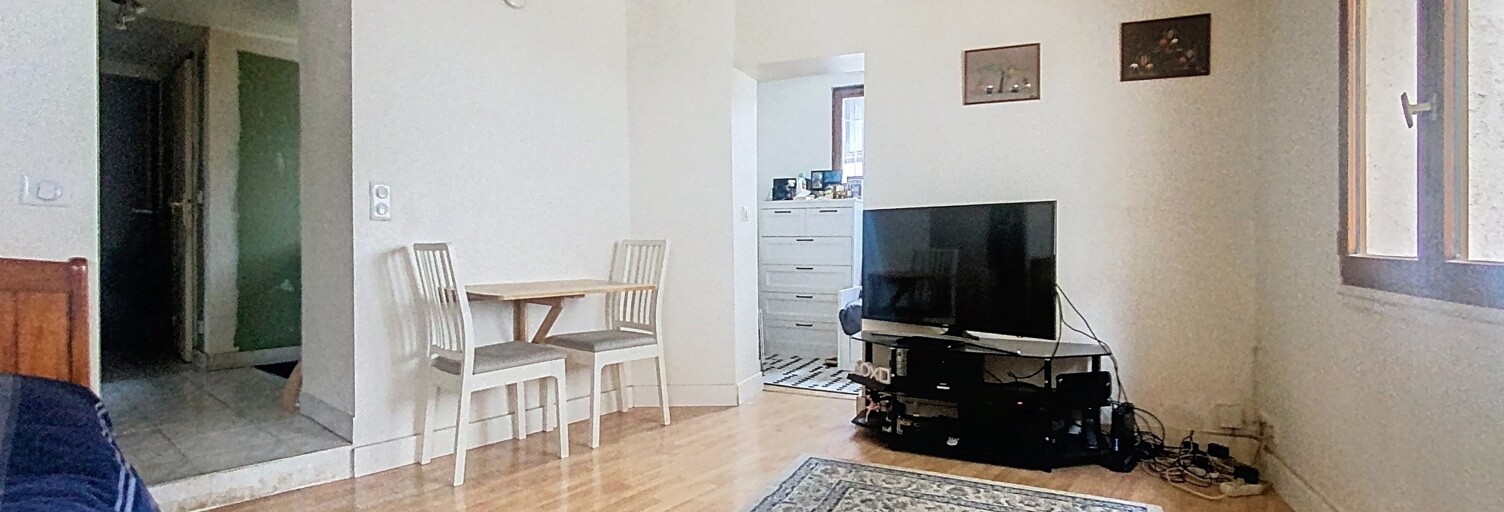 Appartement 1 Pièce 29 m² à vendre à Saint-Cyr-l'École (78210)